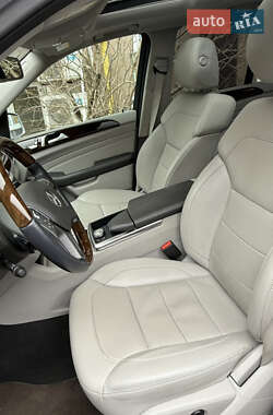Позашляховик / Кросовер Mercedes-Benz M-Class 2013 в 