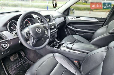 Внедорожник / Кроссовер Mercedes-Benz M-Class 2013 в 
