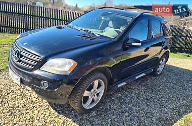 Внедорожник / Кроссовер Mercedes-Benz M-Class 2005 в 