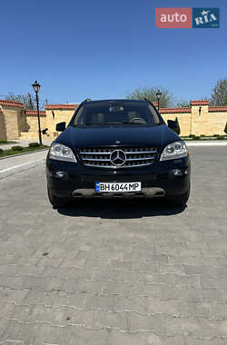 Внедорожник / Кроссовер Mercedes-Benz M-Class 2006 в 