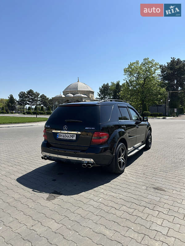 Внедорожник / Кроссовер Mercedes-Benz M-Class 2006 в Измаиле