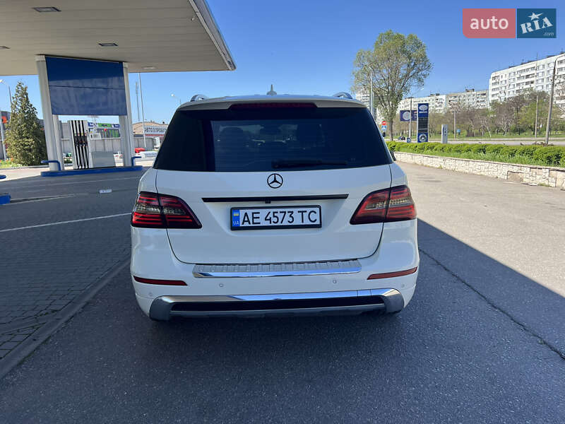 Внедорожник / Кроссовер Mercedes-Benz M-Class 2012 в Запорожье
