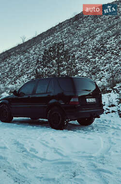 Позашляховик / Кросовер Mercedes-Benz M-Class 2001 в 
