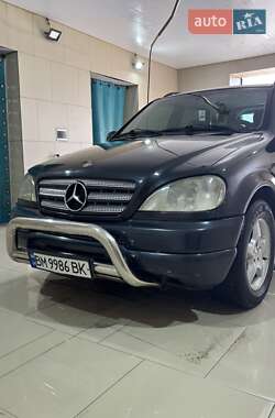 Внедорожник / Кроссовер Mercedes-Benz M-Class 1999 в 