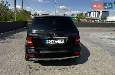 Внедорожник / Кроссовер Mercedes-Benz M-Class 2011 в 
