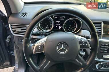 Внедорожник / Кроссовер Mercedes-Benz M-Class 2012 в 