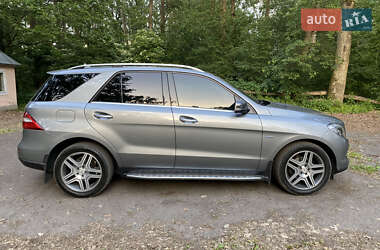 Внедорожник / Кроссовер Mercedes-Benz M-Class 2013 в 