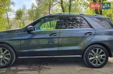 Внедорожник / Кроссовер Mercedes-Benz M-Class 2013 в 