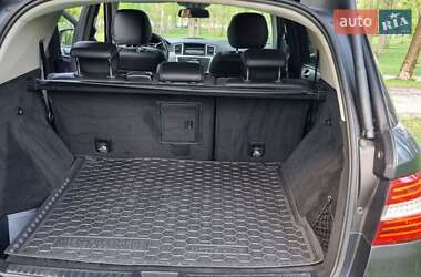 Внедорожник / Кроссовер Mercedes-Benz M-Class 2013 в 