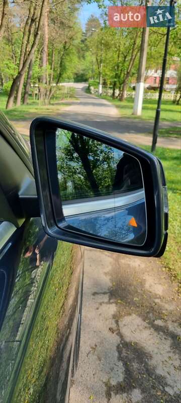 Внедорожник / Кроссовер Mercedes-Benz M-Class 2013 в Ирпене