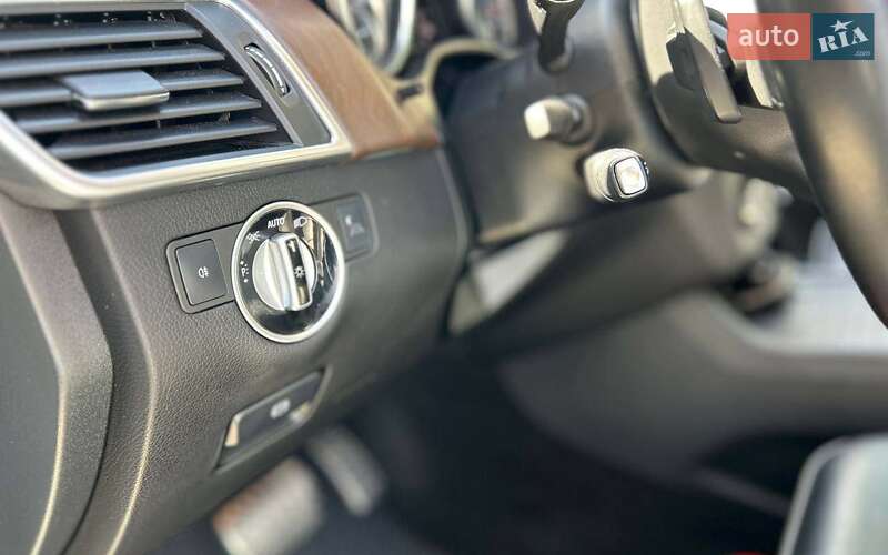 Позашляховик / Кросовер Mercedes-Benz M-Class 2012 в Чернівцях