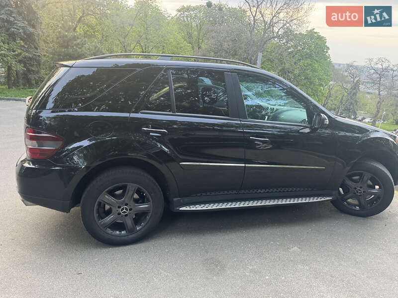 Внедорожник / Кроссовер Mercedes-Benz M-Class 2008 в Киеве