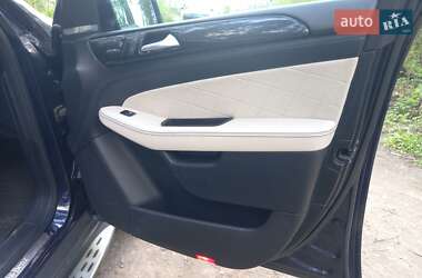 Позашляховик / Кросовер Mercedes-Benz M-Class 2015 в 