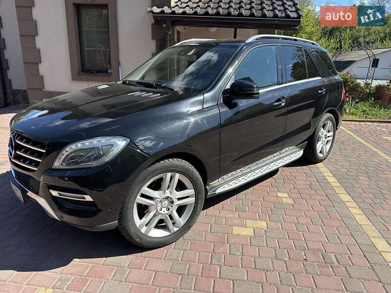 Внедорожник / Кроссовер Mercedes-Benz M-Class 2014 в Ровно