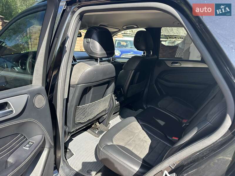 Внедорожник / Кроссовер Mercedes-Benz M-Class 2014 в Ровно
