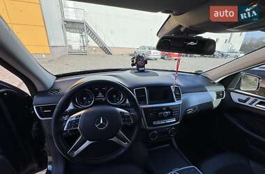 Внедорожник / Кроссовер Mercedes-Benz M-Class 2014 в 