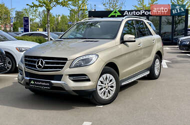 Внедорожник / Кроссовер Mercedes-Benz M-Class 2013 в 