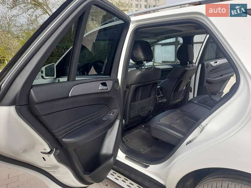 Внедорожник / Кроссовер Mercedes-Benz M-Class 2013 в Луцке