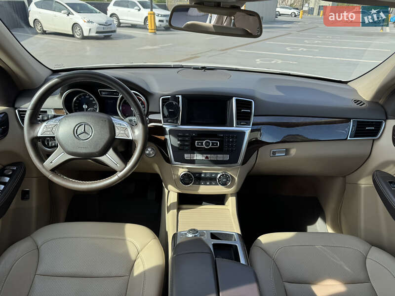 Внедорожник / Кроссовер Mercedes-Benz M-Class 2012 в Киеве фото 2 Внедорожник / Кроссовер Mercedes-Benz M-Class 2012 в Киеве