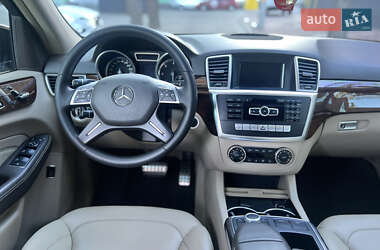 Внедорожник / Кроссовер Mercedes-Benz M-Class 2012 в 