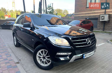 Внедорожник / Кроссовер Mercedes-Benz M-Class 2012 в 