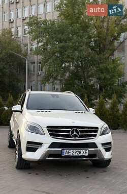 Внедорожник / Кроссовер Mercedes-Benz M-Class 2013 в 