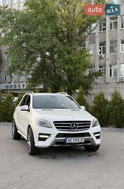 Внедорожник / Кроссовер Mercedes-Benz M-Class 2013 в 