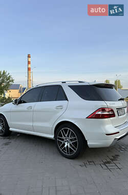 Внедорожник / Кроссовер Mercedes-Benz M-Class 2013 в 
