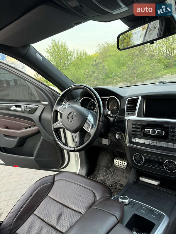 Внедорожник / Кроссовер Mercedes-Benz M-Class 2013 в Днепре