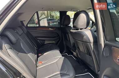 Позашляховик / Кросовер Mercedes-Benz M-Class 2013 в 