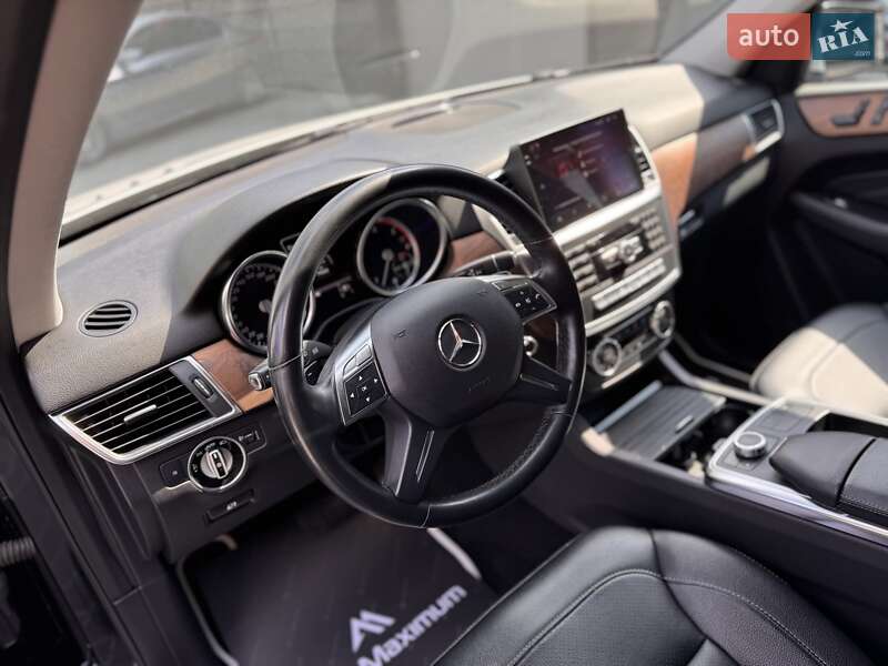 Внедорожник / Кроссовер Mercedes-Benz M-Class 2013 в Одессе