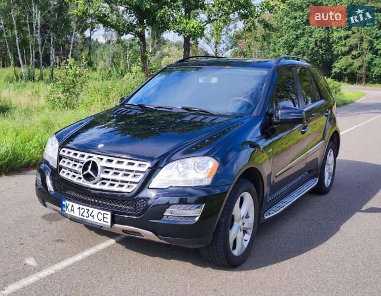 Mercedes-Benz M-Class 2011
