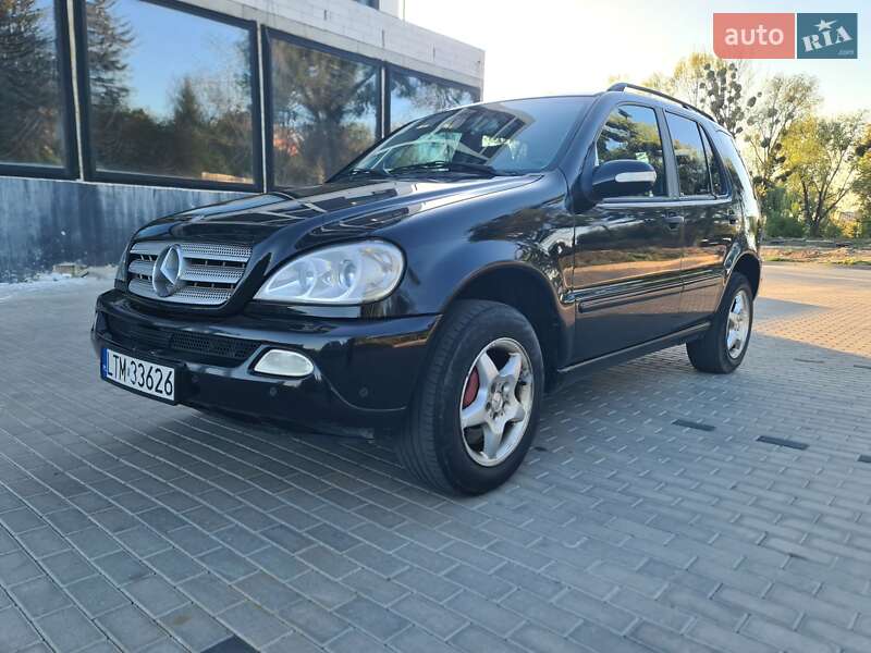 Позашляховик / Кросовер Mercedes-Benz M-Class 2004 в 