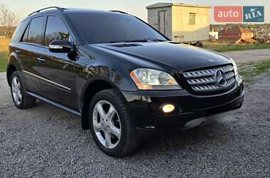 Внедорожник / Кроссовер Mercedes-Benz M-Class 2009 в Киеве