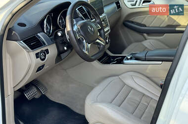 Внедорожник / Кроссовер Mercedes-Benz M-Class 2012 в 