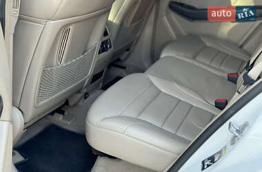 Внедорожник / Кроссовер Mercedes-Benz M-Class 2012 в 