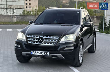 Внедорожник / Кроссовер Mercedes-Benz M-Class 2010 в Могилев-Подольске