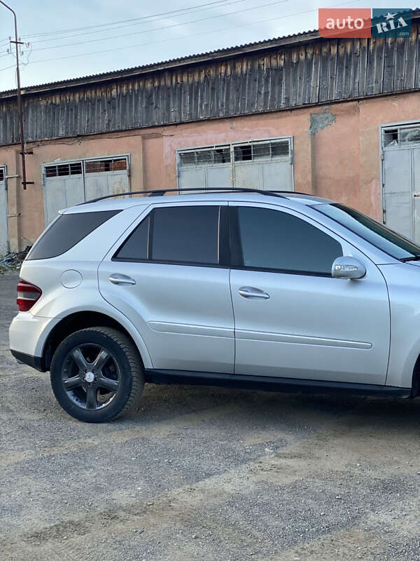 Позашляховик / Кросовер Mercedes-Benz M-Class 2007 в Міжгір'ї
