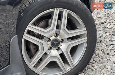 Внедорожник / Кроссовер Mercedes-Benz M-Class 2011 в 