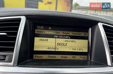 Внедорожник / Кроссовер Mercedes-Benz M-Class 2011 в 