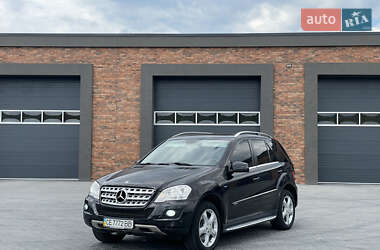 Позашляховик / Кросовер Mercedes-Benz M-Class 2009 в Чернівцях