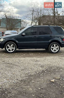 Внедорожник / Кроссовер Mercedes-Benz M-Class 2005 в 