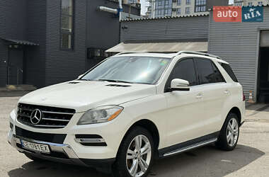 Позашляховик / Кросовер Mercedes-Benz M-Class 2013 в Чернівцях