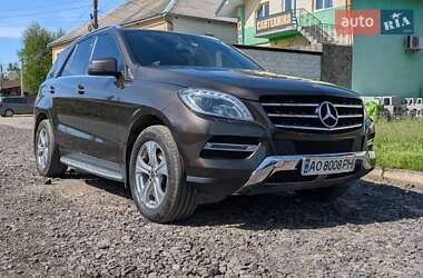 Внедорожник / Кроссовер Mercedes-Benz M-Class 2013 в 