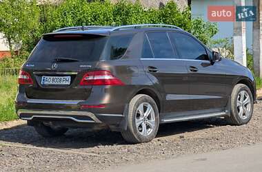 Внедорожник / Кроссовер Mercedes-Benz M-Class 2013 в 