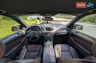 Внедорожник / Кроссовер Mercedes-Benz M-Class 2013 в 