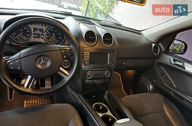 Внедорожник / Кроссовер Mercedes-Benz M-Class 2006 в 