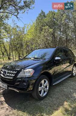 Позашляховик / Кросовер Mercedes-Benz M-Class 2008 в 