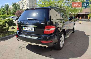 Позашляховик / Кросовер Mercedes-Benz M-Class 2009 в 