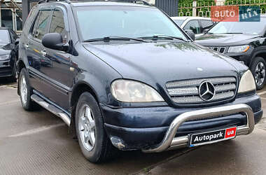Позашляховик / Кросовер Mercedes-Benz M-Class 1999 в 